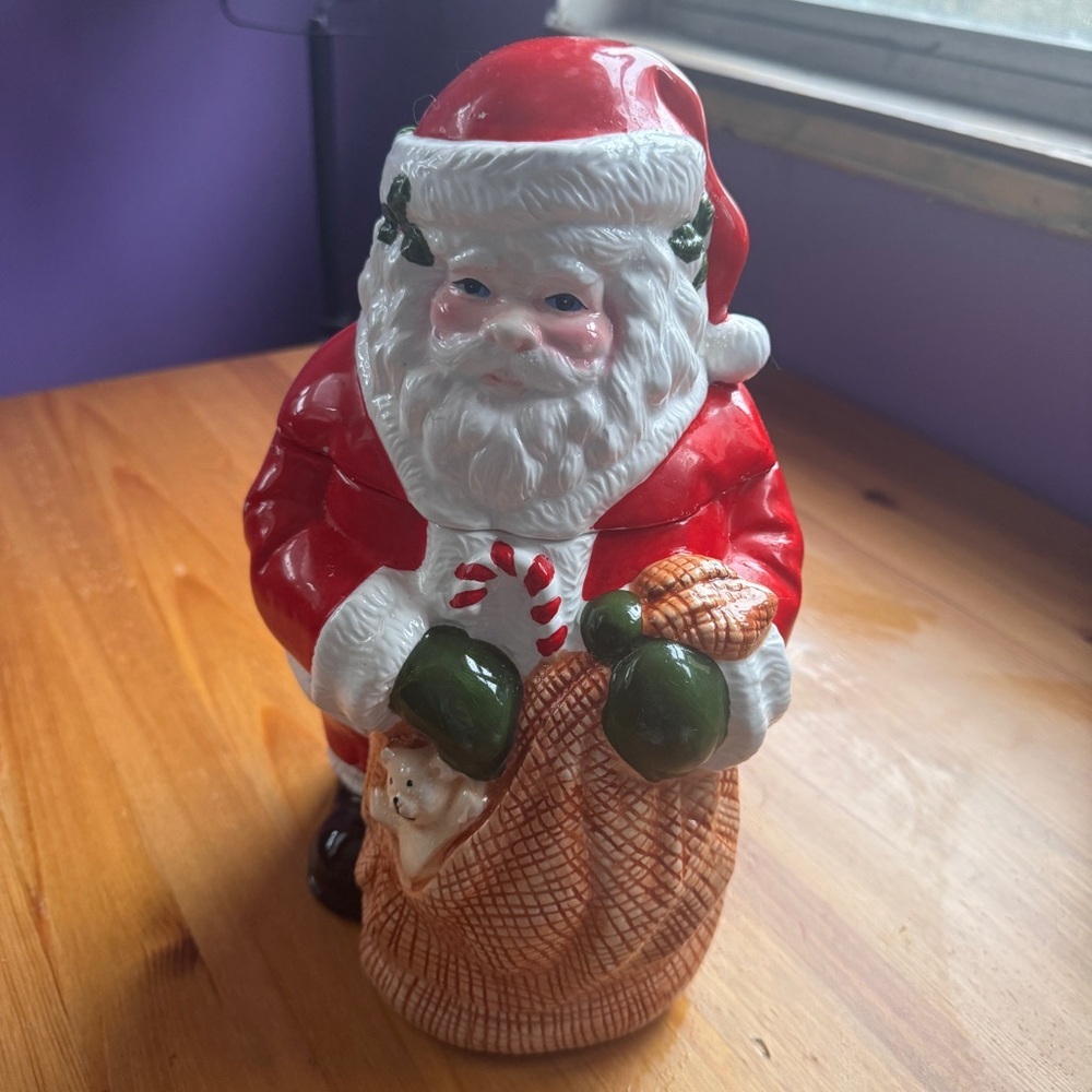 Santa Claus cookie jar